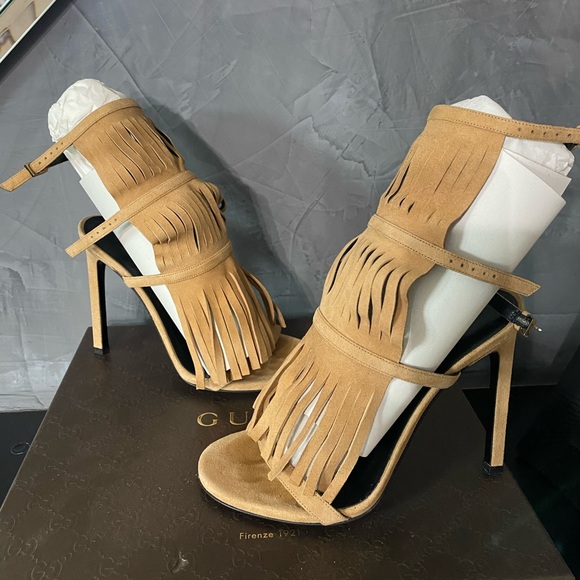Shoes - Gucci high heel